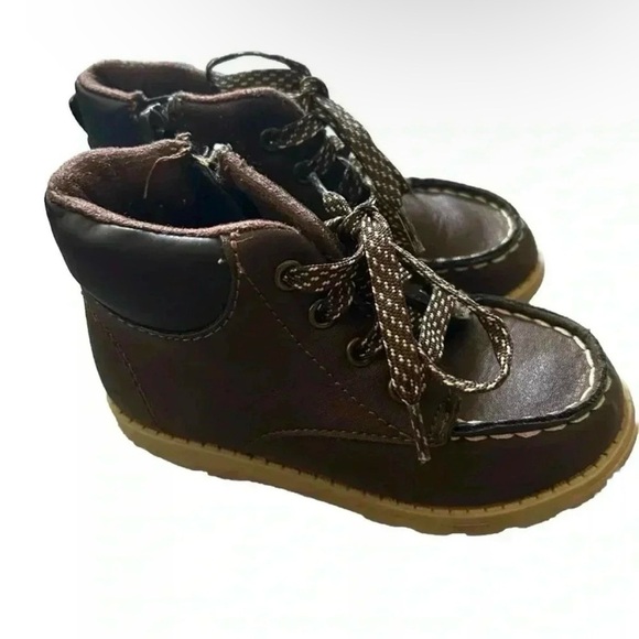 Carter’s Toddler Boy Dress Boot Size 9 - Picture 1 of 3